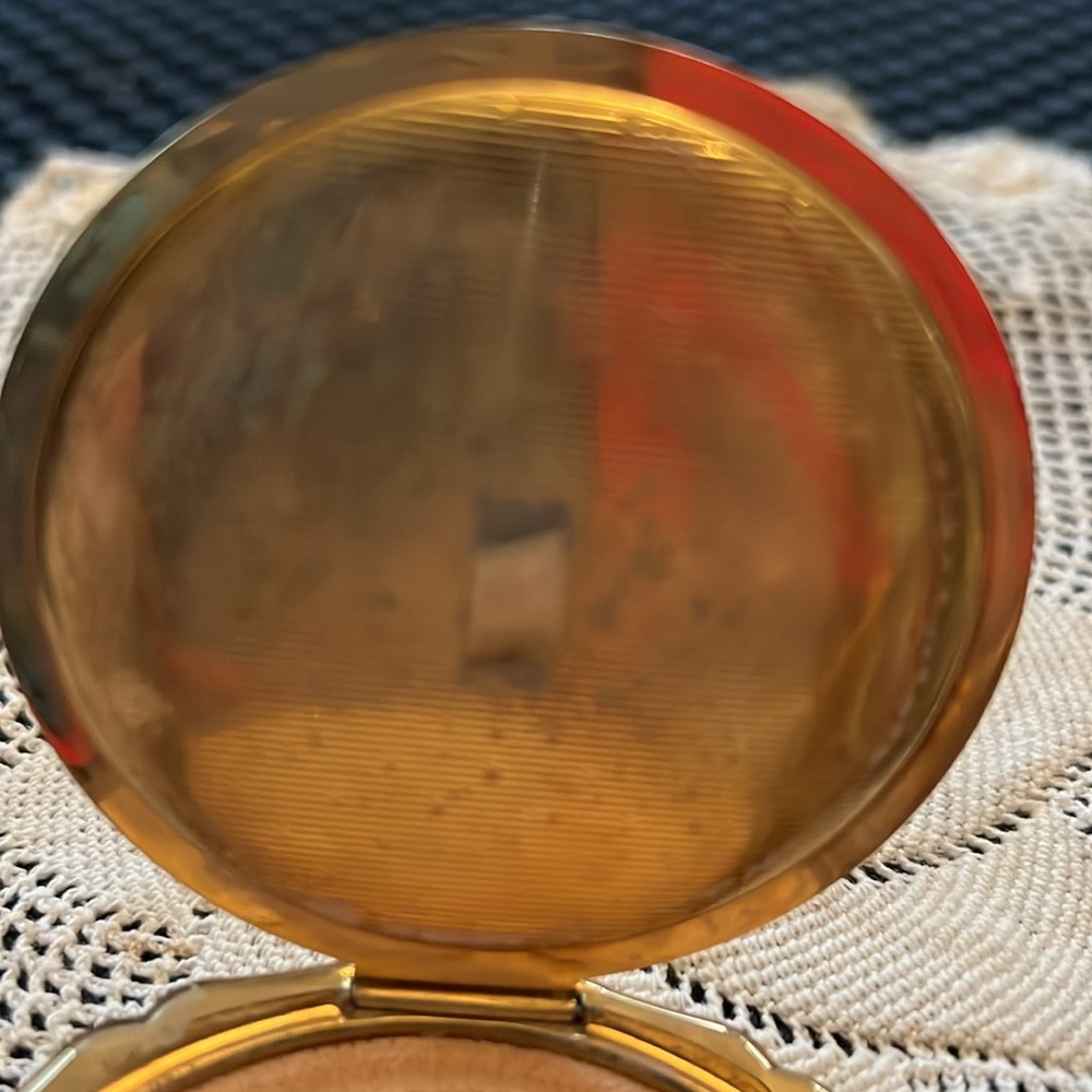 Vintage Stratton Powder Compact - Picture 4 of 9